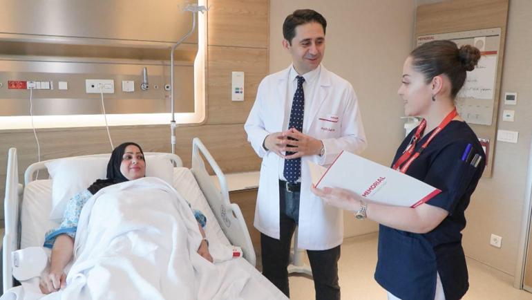 Iraklı 3 kadın hasta Türkiye’de takılan mesane piliyle sağlığına kavuştu