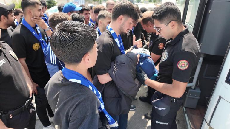 Erzurumspor taraftarı Diyarbakır deplasmanı için yola çıktı