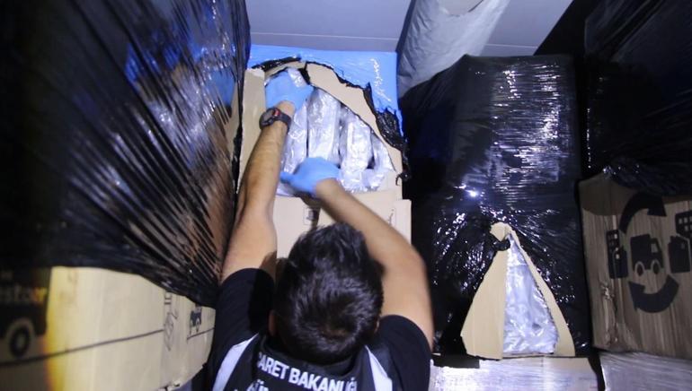 Kapıkule Gümrük Kapısında 810 kilo esrar ele geçirildi