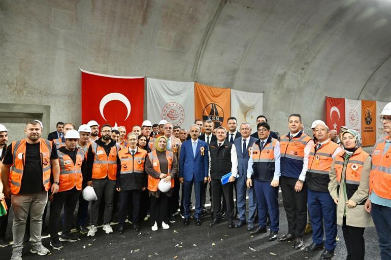 Bakan Uraloğlu: Türkiyeyi adeta yeniden inşa ettik