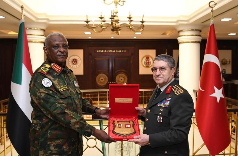 Bakan Güler, Sudan Genelkurmay Başkanı Elatta’yı kabul etti