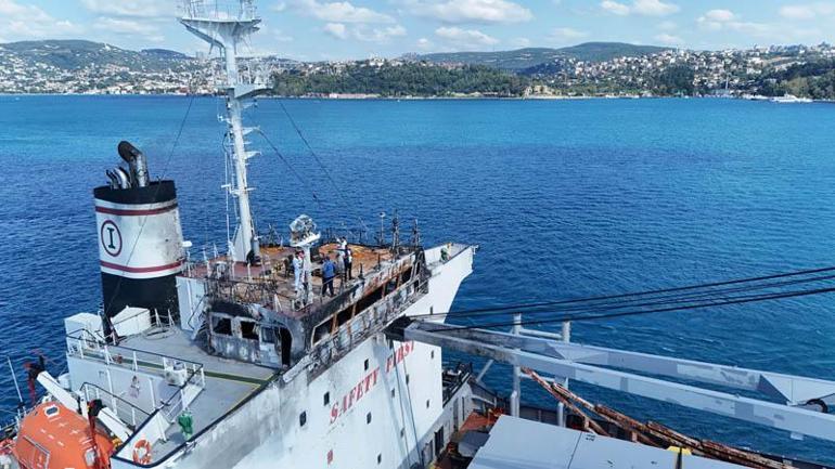 Rusyada İHA saldırısına uğrayan gemi İstanbul Boğazından geçti