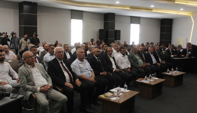 Bakan Bolat: Bizim belediyelerimiz yan gelip yatmaz