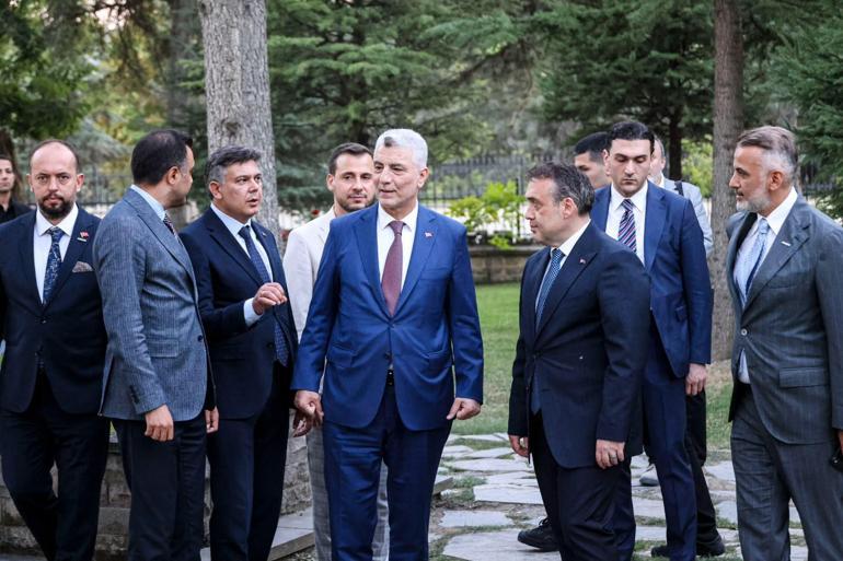 Bakan Bolat, Ertuğrul Gazi Türbesi’ni ziyaret etti