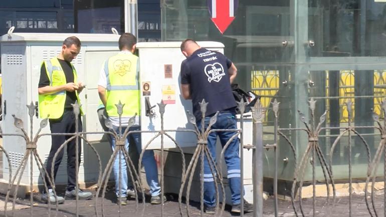 Beyoğlu’nda tramvay raydan çıktı; yolcular tahliye edildi