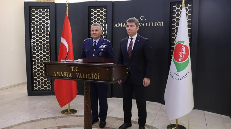 Merzifon 5inci Ana Jet Üs Komutanı olarak atanan Alper Gezeravcı, Vali Bakanı ziyaret etti