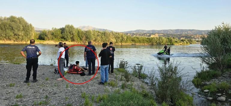 Nehirde boğulma tehlikesi geçiren kardeşlerden biri kayboldu; arama çalışması başlatıldı