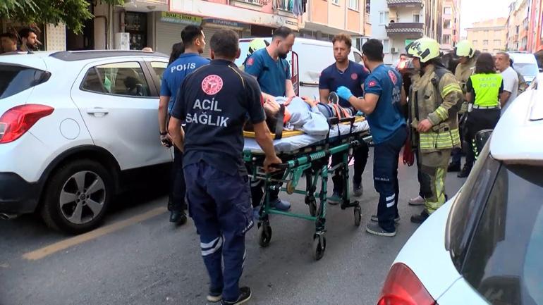 Ümraniye’de park halindeki araçlara çarparak devrilen otomobilin sürücüsü yaralandı