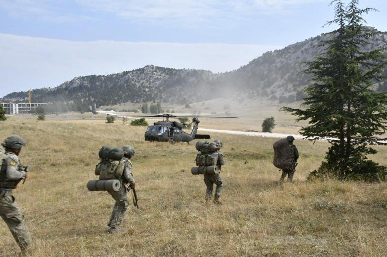 Komandolardan ihtisas kursu eğitimleri