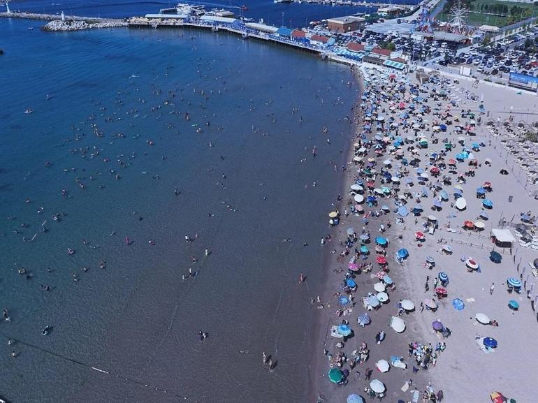 Şilede plajlardaki yoğunluk havadan görüntülendi