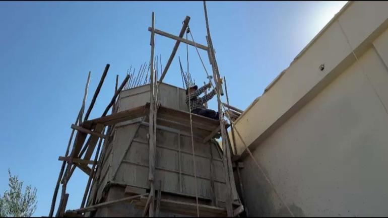 42 yıllık usta, ‘Kibar Feyzo’ filmindeki minareyi yapan babasının izinden gidiyor
