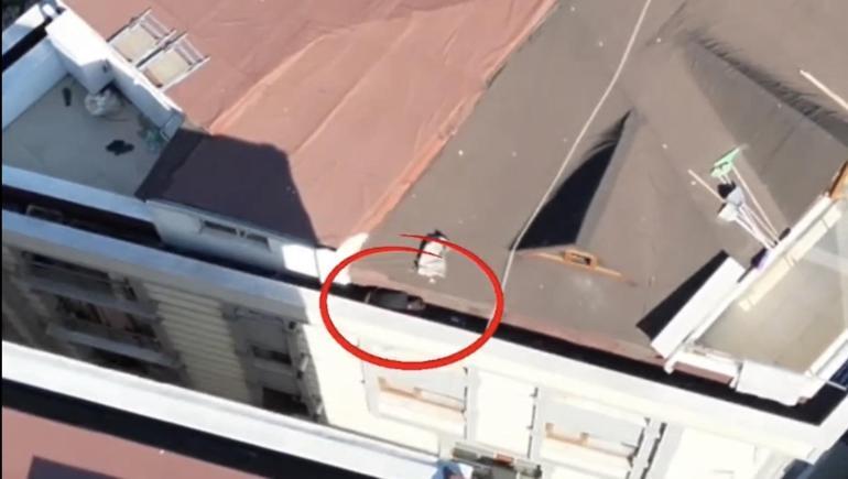 Kağıthane’de 2 milyon liralık altınla kaybolan kuryeye dronlu operasyon; çatıda yakalandı