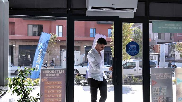 Bakan Kurum: Hatay’da açılan kepenkler yeniden başlayan hayatın sesi oluyor