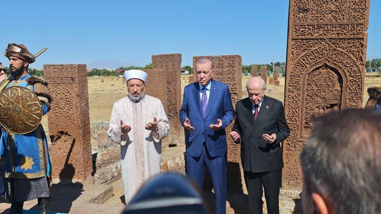 Cumhurbaşkanı Erdoğan: Eninde sonunda kan tüccarları kaybedecek