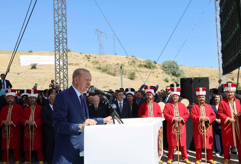 Cumhurbaşkanı Erdoğan: Eninde sonunda kan tüccarları kaybedecek