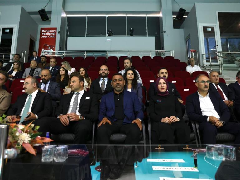 THF Cumhurbaşkanlığı Kupası kadınlar şampiyonu Armada Praxis Yalıkavak oldu