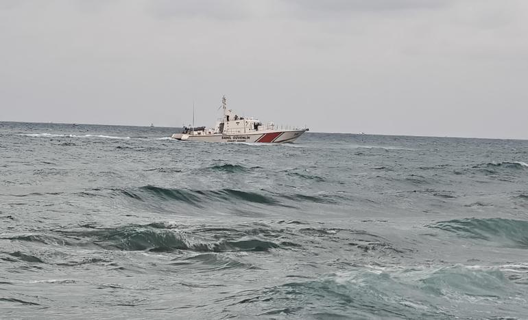 Kırklarelide denizde boğulma tehlikesi geçiren 3 kişi kurtarıldı, 1 kişi kayıp