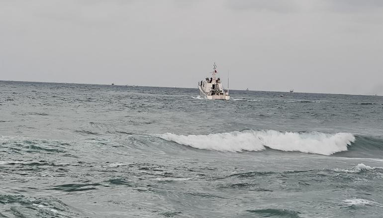 Kırklarelide denizde boğulma tehlikesi geçiren 3 kişi kurtarıldı, 1 kişi kayıp
