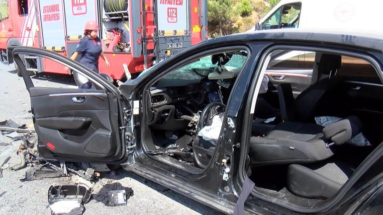 Beykoz Kuzey Marmara Otoyolunda otomobil kamyonete çarptı: 1’i ağır 2 yaralı