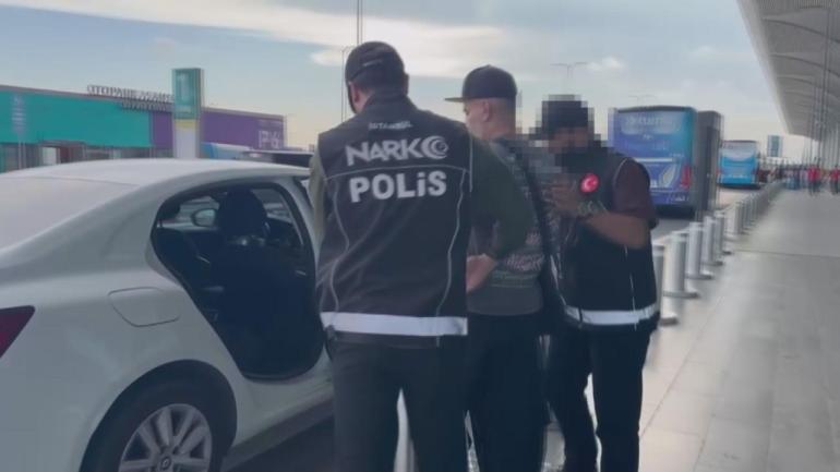 Manifest grubunun menajeri Tolga Akış gözaltına alındı
