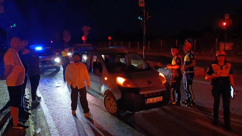 Bursada hafif ticari araç kaldırıma çarptı: 1 yaralı