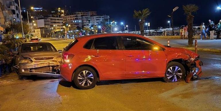Bursada iki otomobil çarpıştı: 4 yaralı