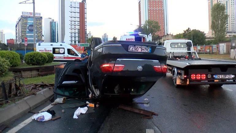 Ataşehir’de otomobil kaldırıma çarpıp takla attı: 2 yaralı