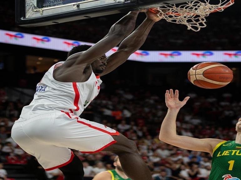A Milli Erkek Basketbol Takımı, Litvanya’yı farklı yenerek ikinci tura galibiyetle başladı