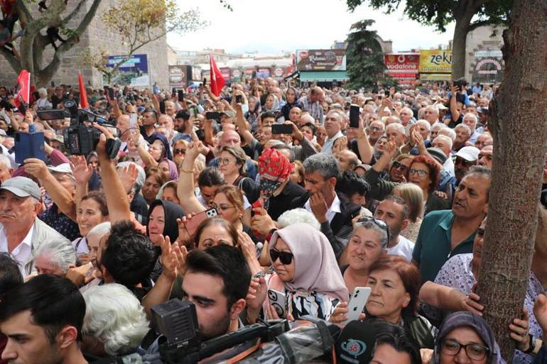 Özgür Özel: Kısır çekişmelere girmek yerine milletin ekmek kavgasını vereceğiz