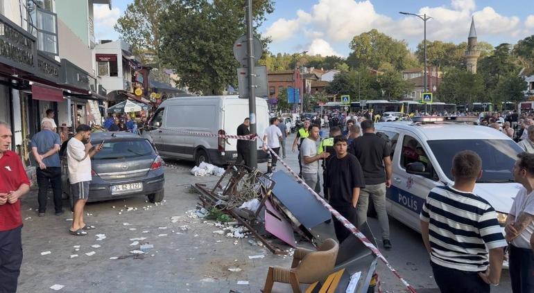 Beykoz’da otomobil kaldırımdaki yayaların arasına daldı: 6 yaralı