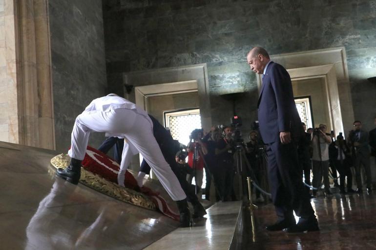 Anıtkabirde 30 Ağustos Zafer Bayramı töreni