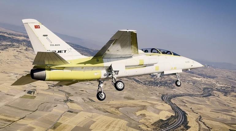 İlk HÜRJET, teslimat öncesi uçuşunu başarıyla gerçekleştirdi