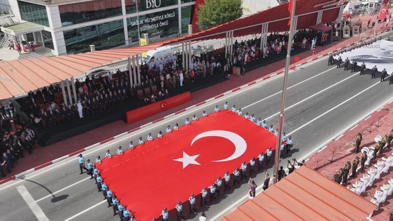 Vatan Caddesinde 30 Ağustos Zafer Bayramı töreni
