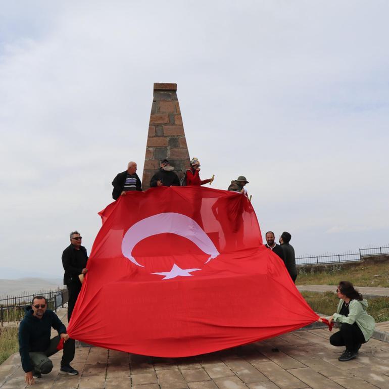 30 Ağustosta Allahuekber Şehitlerine vefa yürüyüşü