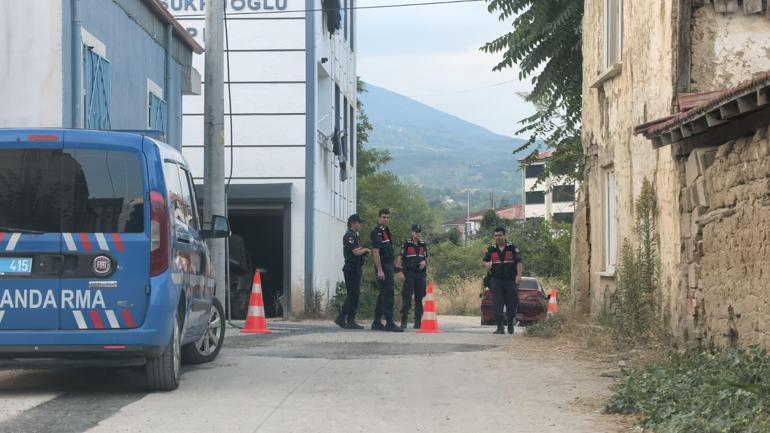 Sokakta tartıştığı kiracısını tüfekle öldürdü; o anlar kamerada