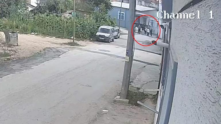 Sokakta tartıştığı kiracısını tüfekle öldürdü; o anlar kamerada
