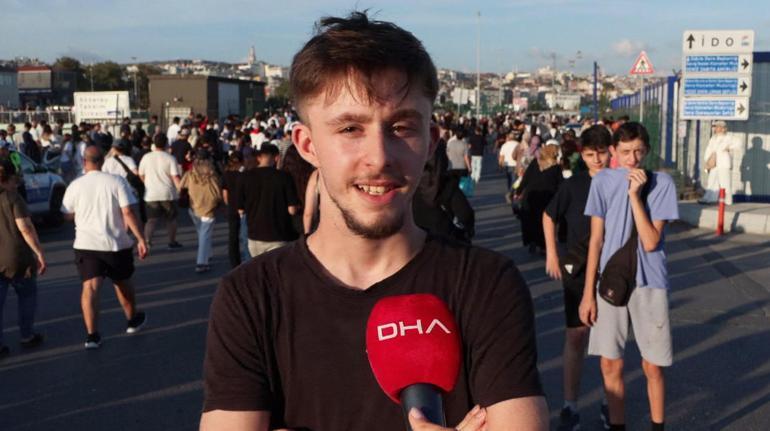 SOLOTÜRKten Yenikapı semalarında Zafer Bayramı gösterisi