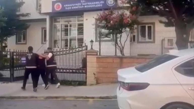 Arnavutköyde iş yerine ateş açan 2 şüpheli yakalandı