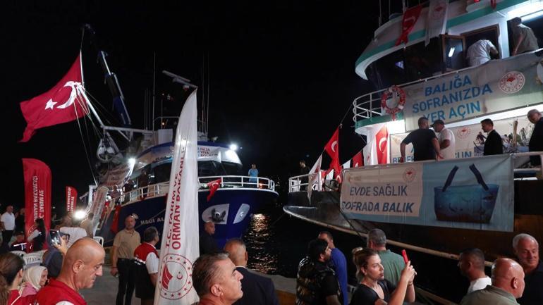 İstanbulda balıkçılar ‘Vira Bismillah’ diyerek denize açıldı