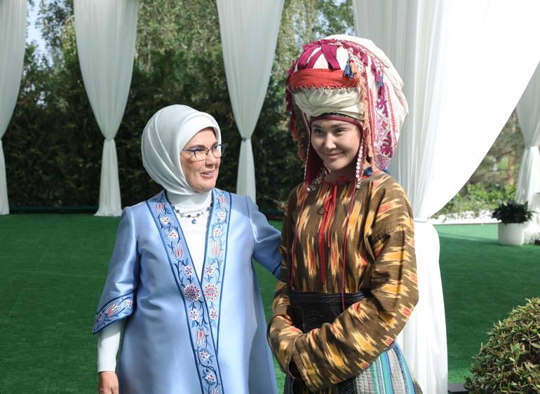 Emine Erdoğan, Kırgızistanda etnik el sanatları sergisini ziyaret etti