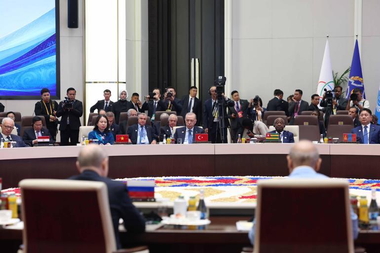 Cumhurbaşkanı Erdoğan: Tüm dünyada barış, huzur ve istikrar için çalışmaya devam ediyoruz