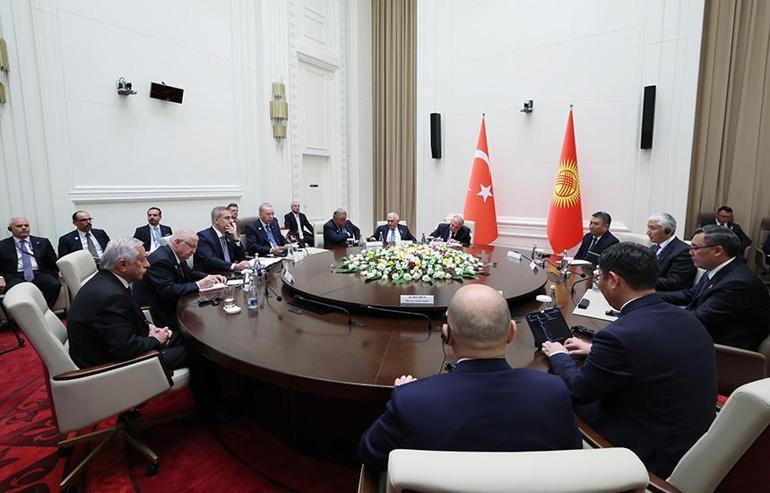 Cumhurbaşkanı Erdoğan, Kırgızistan Cumhurbaşkanı Caparov ile görüştü