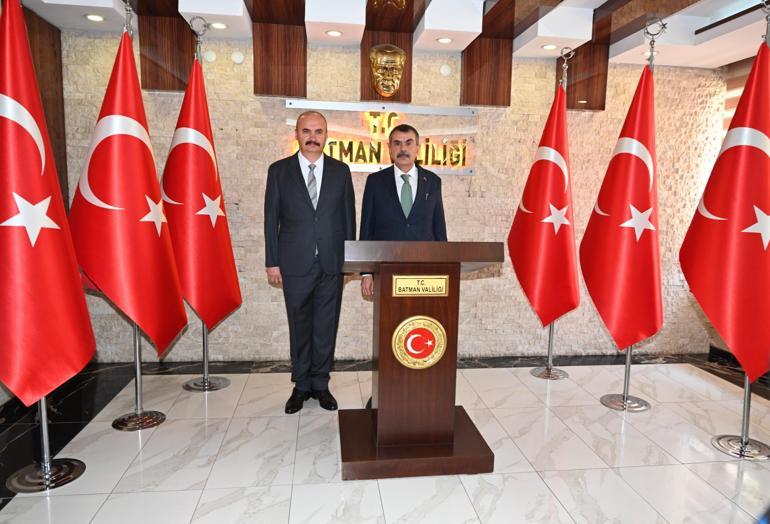 Bakan Tekin: Top artık bizde, hep beraber bu sürece sahip çıkalım