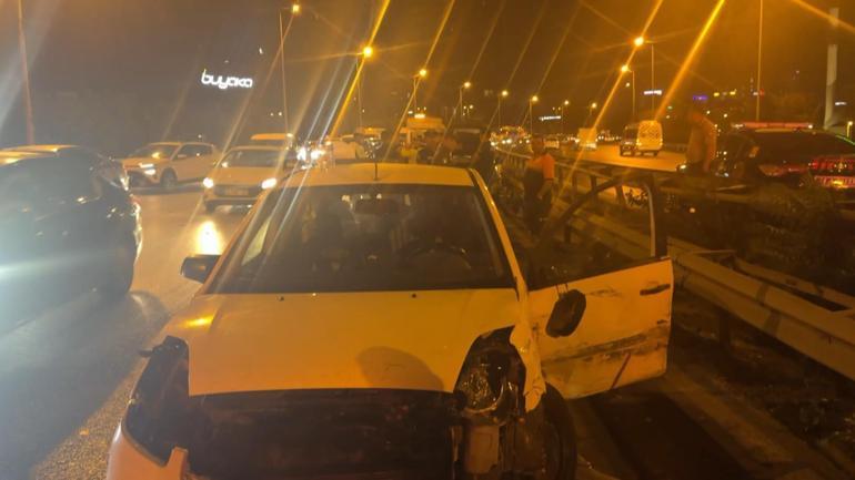 Ümraniyede 4 aracın karıştığı zincirleme kaza: 3 yaralı