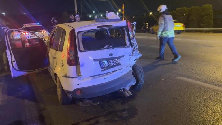 Ümraniyede 4 aracın karıştığı zincirleme kaza: 3 yaralı