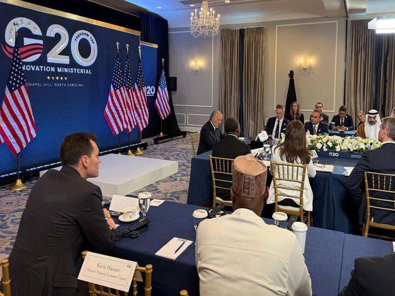 Bakan Kacır, G20 toplantısında Türkiyenin yapay zeka hedeflerini anlattı