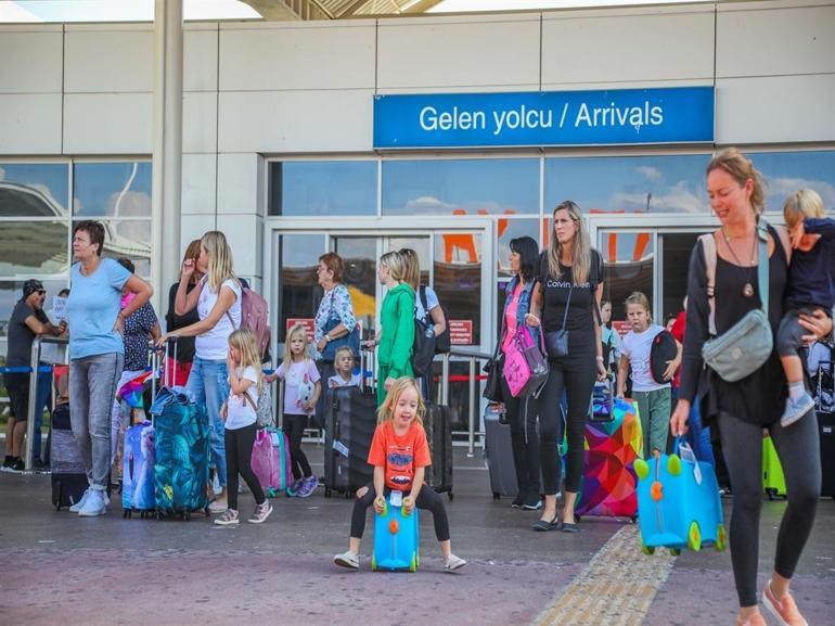 Antalyada her 4 turistten 1i Alman ya da Rus