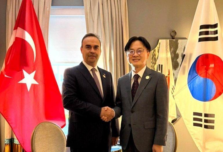 Bakan Kacır’dan G20’de diplomasi trafiği