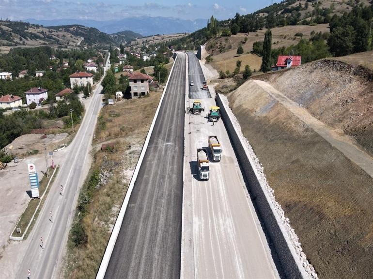 Karadenizi Akdenize bağlayan dev projede 49 kilometrelik yolun en zorlu tüneli tamamlandı