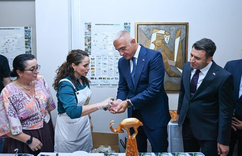 Bakan Ersoy: Turizmi 81 ile ve yılın 12 ayına yaymayı hedefliyoruz